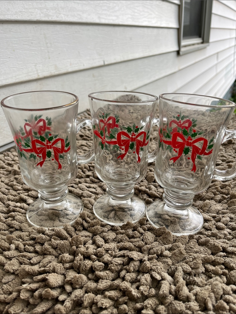 Set of 3 Festive Holly & Bow Glass Mugs